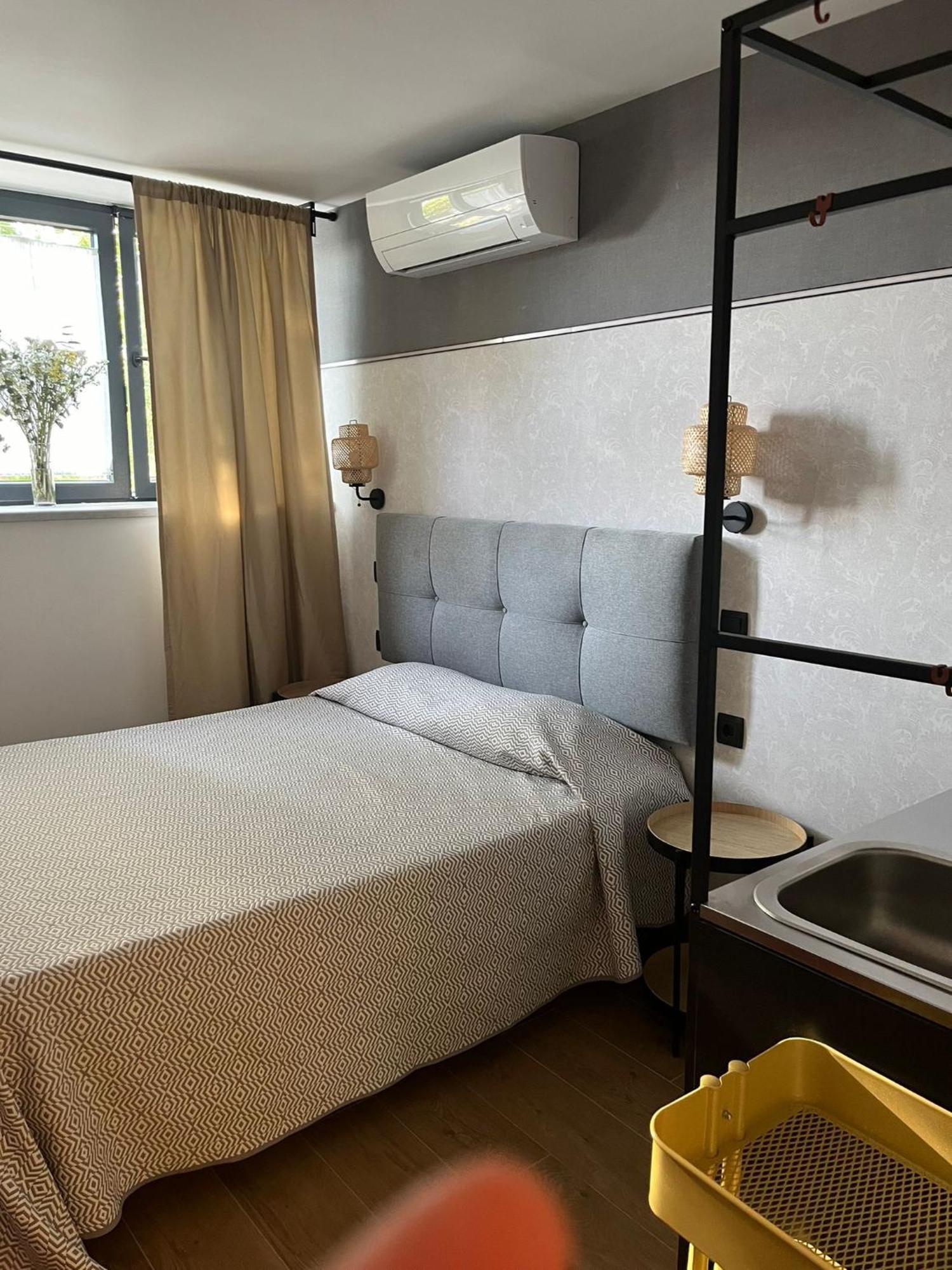 Deluxe Double Room,1590101282:JPEG